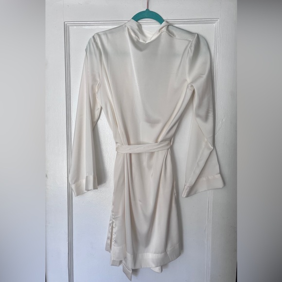 Cream bridal robe. NWT - Picture 3 of 4